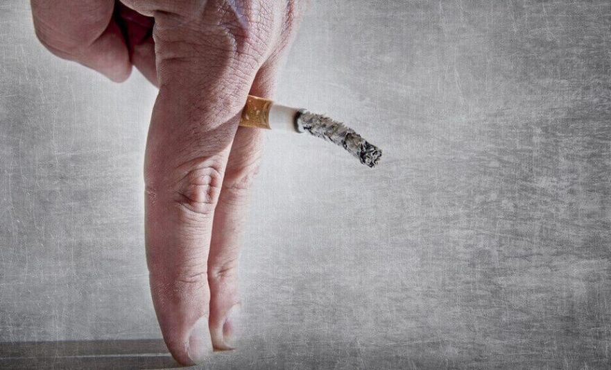 سیگار کشیدن به نعوظ آسیب می رساند